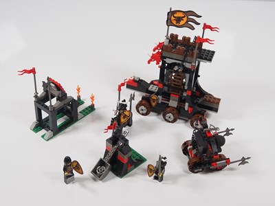 Lot 184 - LEGO - CASTLE #6096 Knights Kingdom 1 - Bull's...