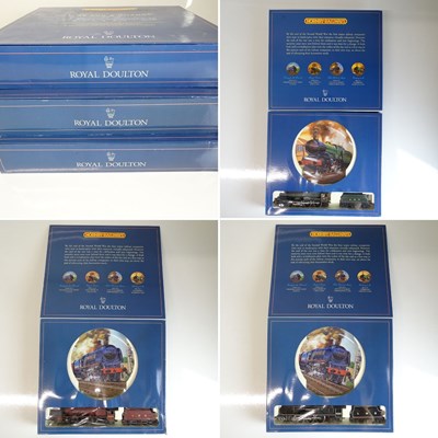 Lot 297 - OO SCALE MODEL RAILWAYS: HORNBY - A set of...