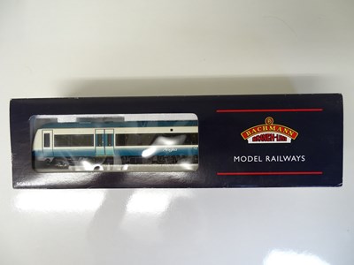 Lot 306 - OO SCALE MODEL RAILWAYS: A BACHMANN 32-453...