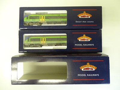 Lot 312 - OO SCALE MODEL RAILWAYS: A BACHMANN 32-451A...