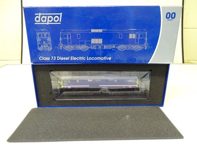 Lot 313 - OO SCALE MODEL RAILWAYS: A DAPOL Class 73...
