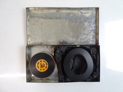 Lot 352 - THE BEATLES - A Hard Day's Night (1964) / Catacombs
