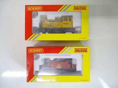 Lot 344 - OO SCALE MODEL RAILWAYS: A pair of HORNBY...