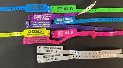 Lot 166 - A collection of unused OASIS gig and festival...