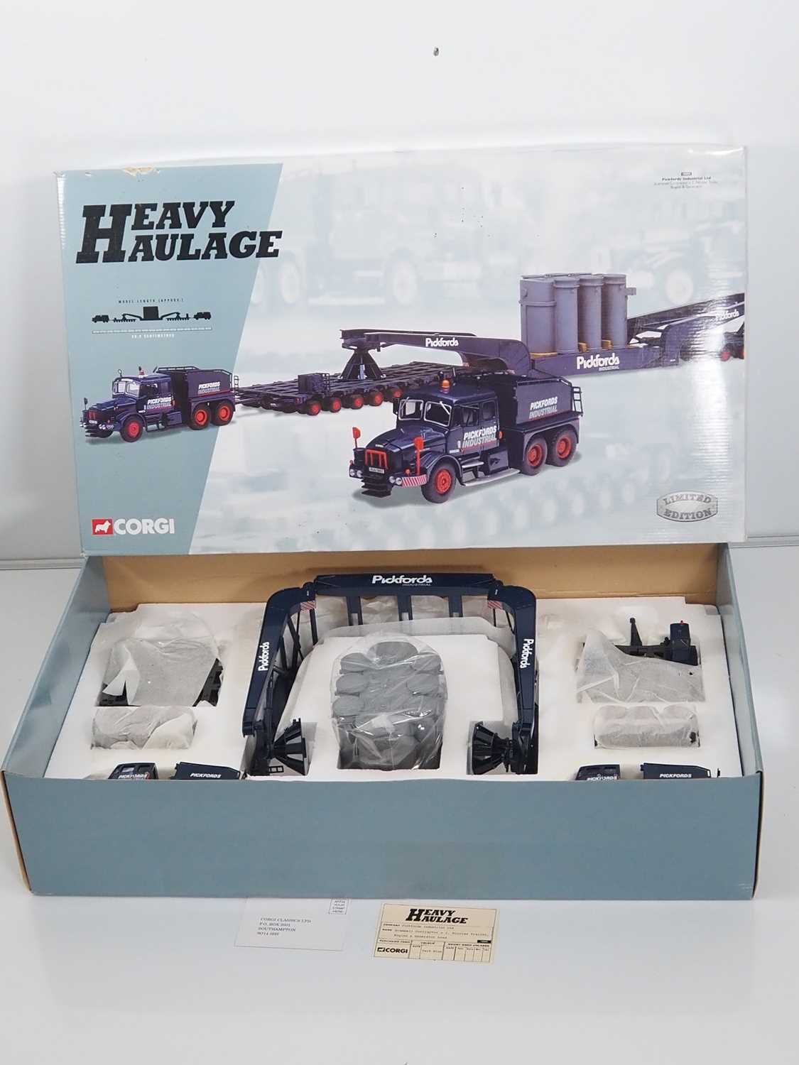 Lot 19 - A CORGI 1:50 scale 18005 Heavy Haulage set in...