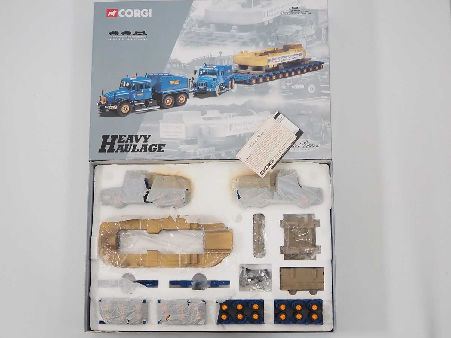 Lot 21 - A CORGI 1:50 scale 18002 Heavy Haulage set in...