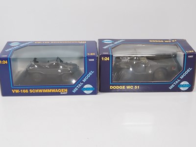 Lot 27 - A group of 1:24 scale diecast military...
