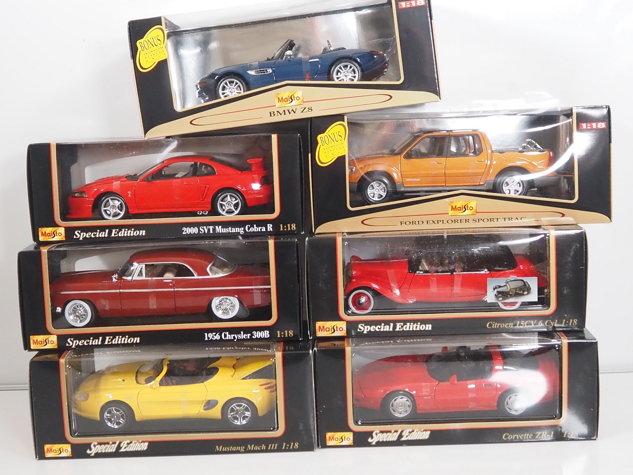 Lot 42 - A mixed group of MAISTO 1:18 scale diecast