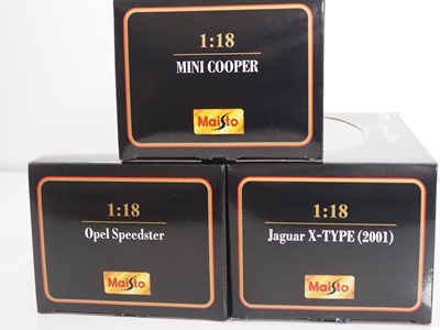 Lot 45 - A mixed group of MAISTO 1:18 scale diecast...