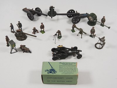 Lot 120 - A mixed group of diecast military soldiers,...