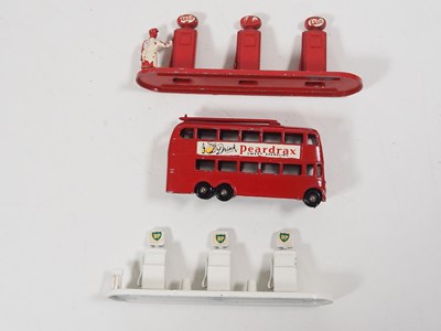 Lot 128 - A group of MATCHBOX diecast models to include...