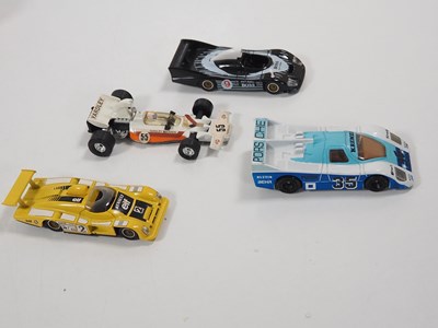 Lot 135 - A mixed group of boxed and unboxed diecast...