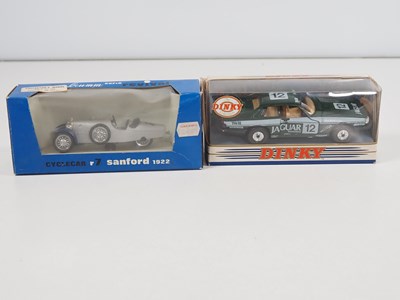 Lot 135 - A mixed group of boxed and unboxed diecast...