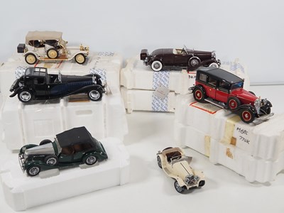 Lot 142 - A group of 1:24 scale FRANKLIN MINT diecast...