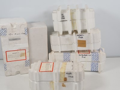 Lot 142 - A group of 1:24 scale FRANKLIN MINT diecast...