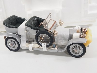 Lot 148 - A FRANKLIN MINT 1:12 scale diecast 1907 Rolls...