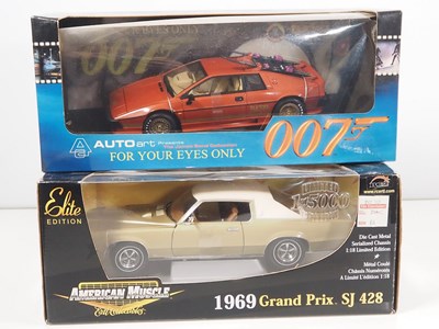 Lot 151 - A group of 1:18 scale diecast cars by AUTOART...