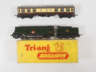 Lot 257 - A TRI-ANG TT gauge Merchant Navy class steam...