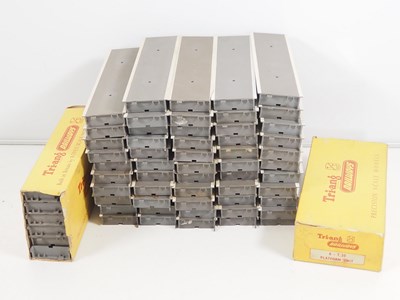 Lot 261 - A very large quantity of unboxed TRIANG TT...