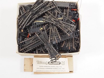 Lot 262 - A large quantity of TRIANG TT gauge boxed and...