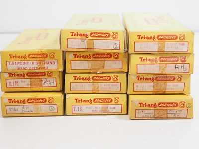 Lot 262 - A large quantity of TRIANG TT gauge boxed and...