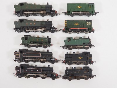 Lot 279 - A group of unboxed TRI-ANG TT gauge small...