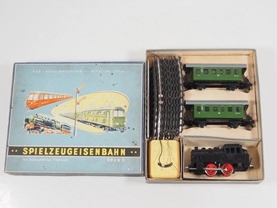 Lot 283 - A VEB Eastern German S scale (1:64) passenger...