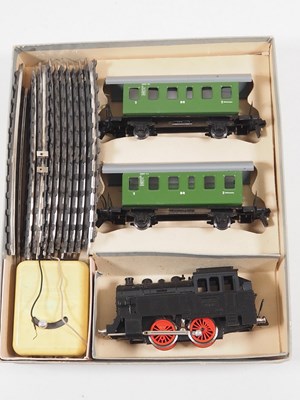 Lot 283 - A VEB Eastern German S scale (1:64) passenger...