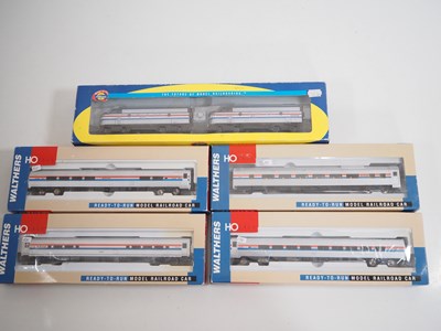 Lot 295 - An ATHEARN American outline HO gauge F7A...