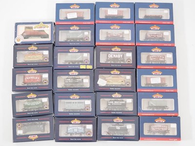 Lot 301 - A group of BACHMANN boxed OO gauge wagons...