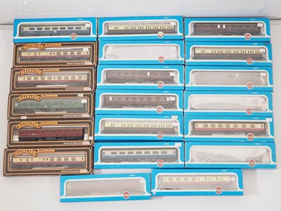 Lot 307 - A group of OO gauge coaches by AIRFIX and...