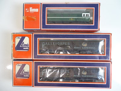 Lot 423 - OO SCALE MODEL RAILWAYS: A group of LIMA...