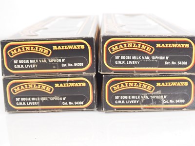 Lot 357 - A group of MAINLINE boxed OO gauge coaches,...