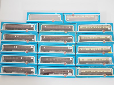 Lot 358 - A large group of AIRFIX boxed OO gauge coaches...