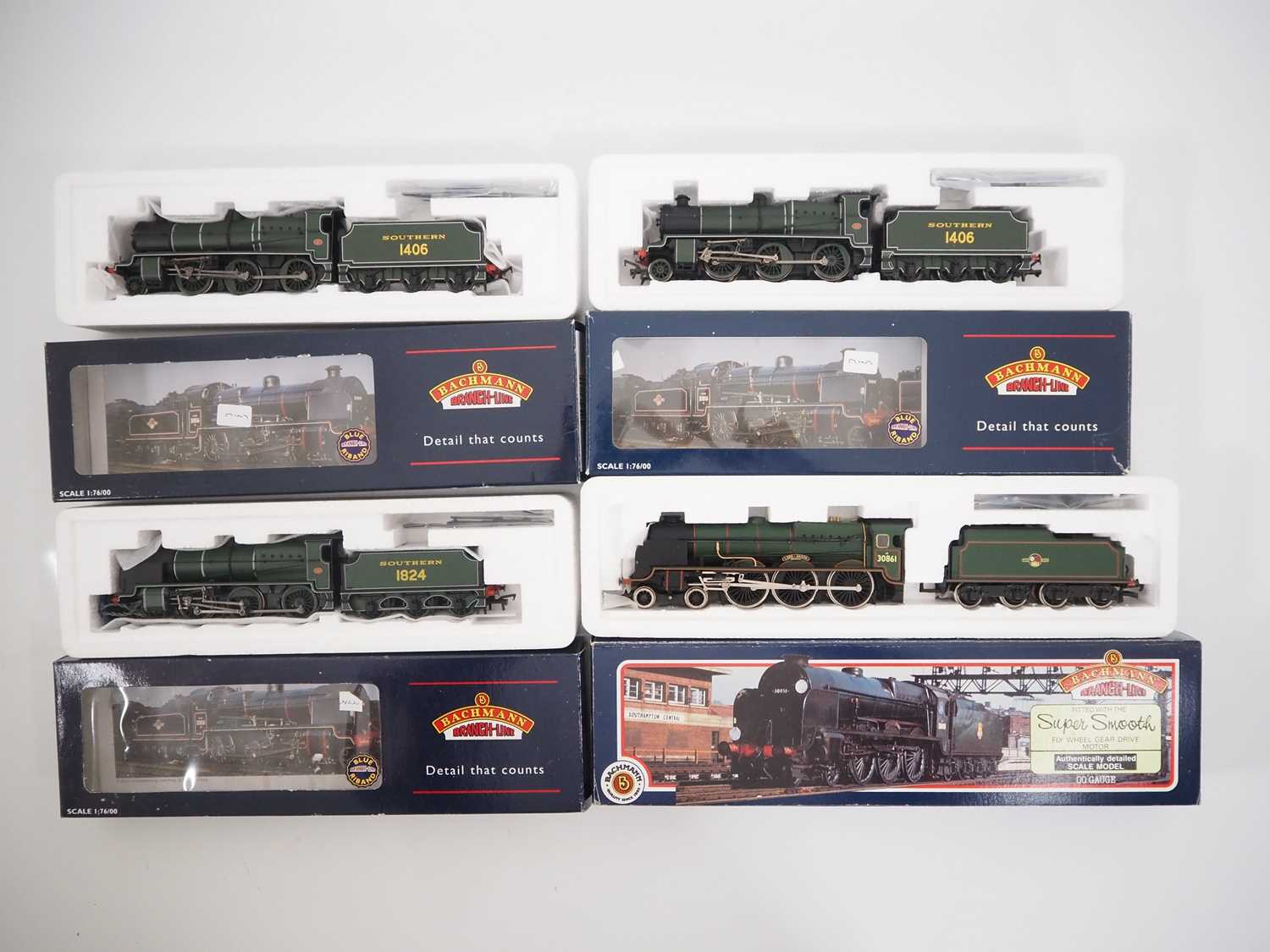 Lot 366 - A group of OO gauge Southern region steam