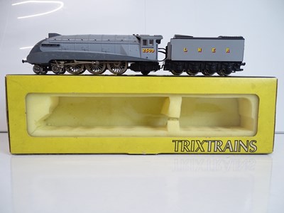 Lot 433 - OO SCALE MODEL RAILWAYS: A TRIX Class A4 steam...
