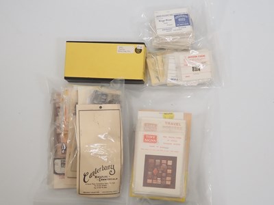 Lot 453 - A large quantity of OO gauge accessory packs...