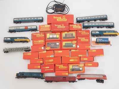 Lot 456 - A mixed group of OO gauge boxed and unboxed...