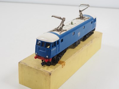 Lot 463 - A HORNBY DUBLO OO gauge 2245 2-rail AL-1...