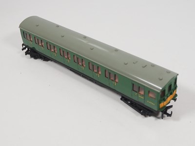 Lot 464 - A HORNBY DUBLO 3250/4150 3-rail OO gauge BR(S)...