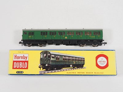 Lot 464 - A HORNBY DUBLO 3250/4150 3-rail OO gauge BR(S)...