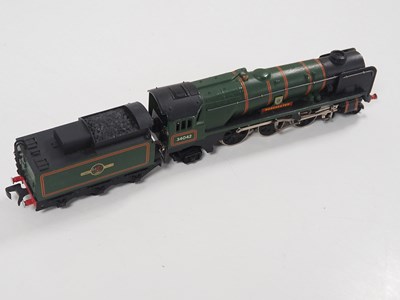 Lot 465 - A pair of HORNBY DUBLO 3-rail OO gauge steam...