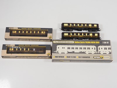 Lot 484 - A WRENN W3006/7 OO gauge Brighton Belle 2 car...