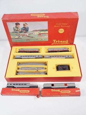 Lot 497 - A TRIANG OO gauge RHX Transcontinental train...