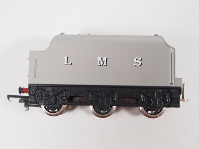 Lot 504 - A WRENN W2294 OO gauge Duchess Class steam...