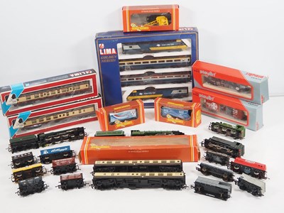 Lot 519 - A large quantity of OO gauge rolling stock by...