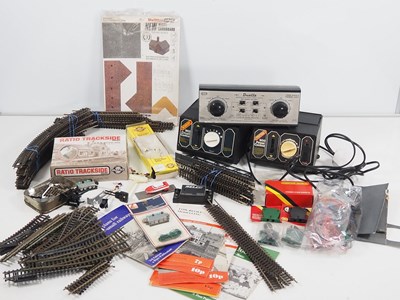 Lot 520 - A group of OO gauge controllers (including...