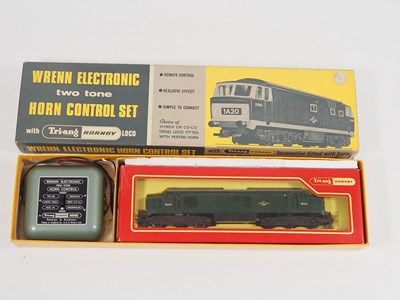 Lot 531 - A WRENN OO gauge WHC500 Electronic Horn...