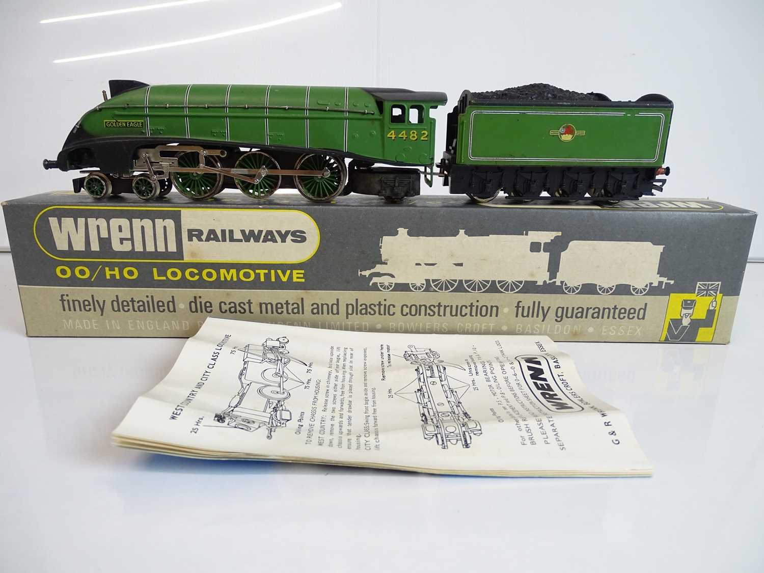 Lot 444 - OO SCALE MODEL RAILWAYS: A WRENN W2209 Class...