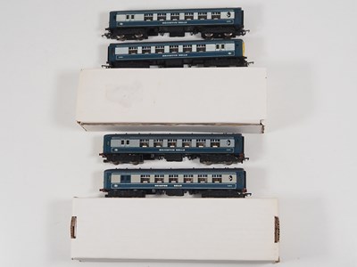 Lot 564 - A pair of WRENN OO gauge Brighton Belle 2-car...